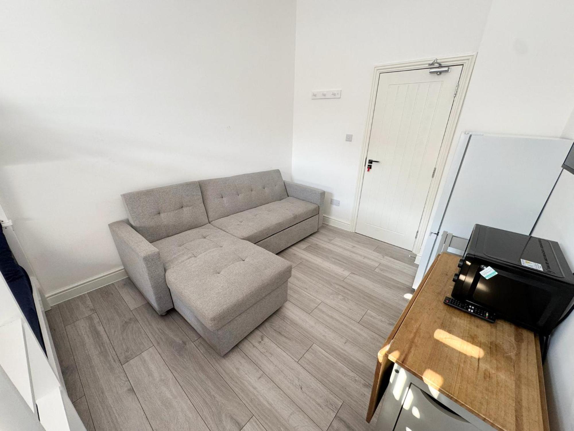 Willesden Green Budget Guesthouse London Exterior photo